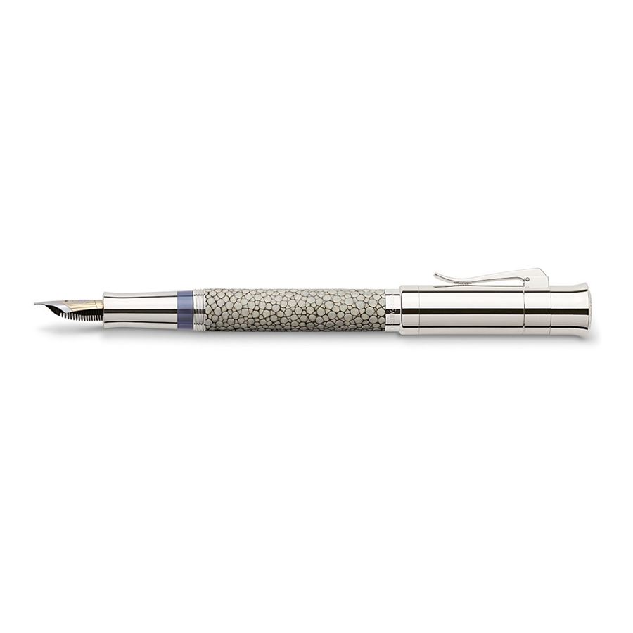 Graf-von-Faber-Castell - Fountain pen Pen of the Year 2005 Olive Fine